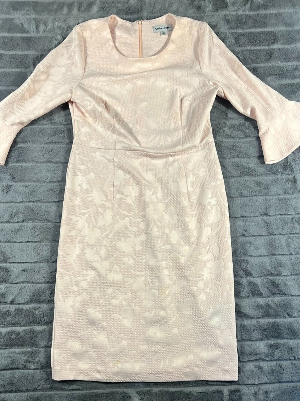 Shelby & Palmer Ivory White Floral Sheath Dress 3/4 Ruffle Bell Sleeve Size 6